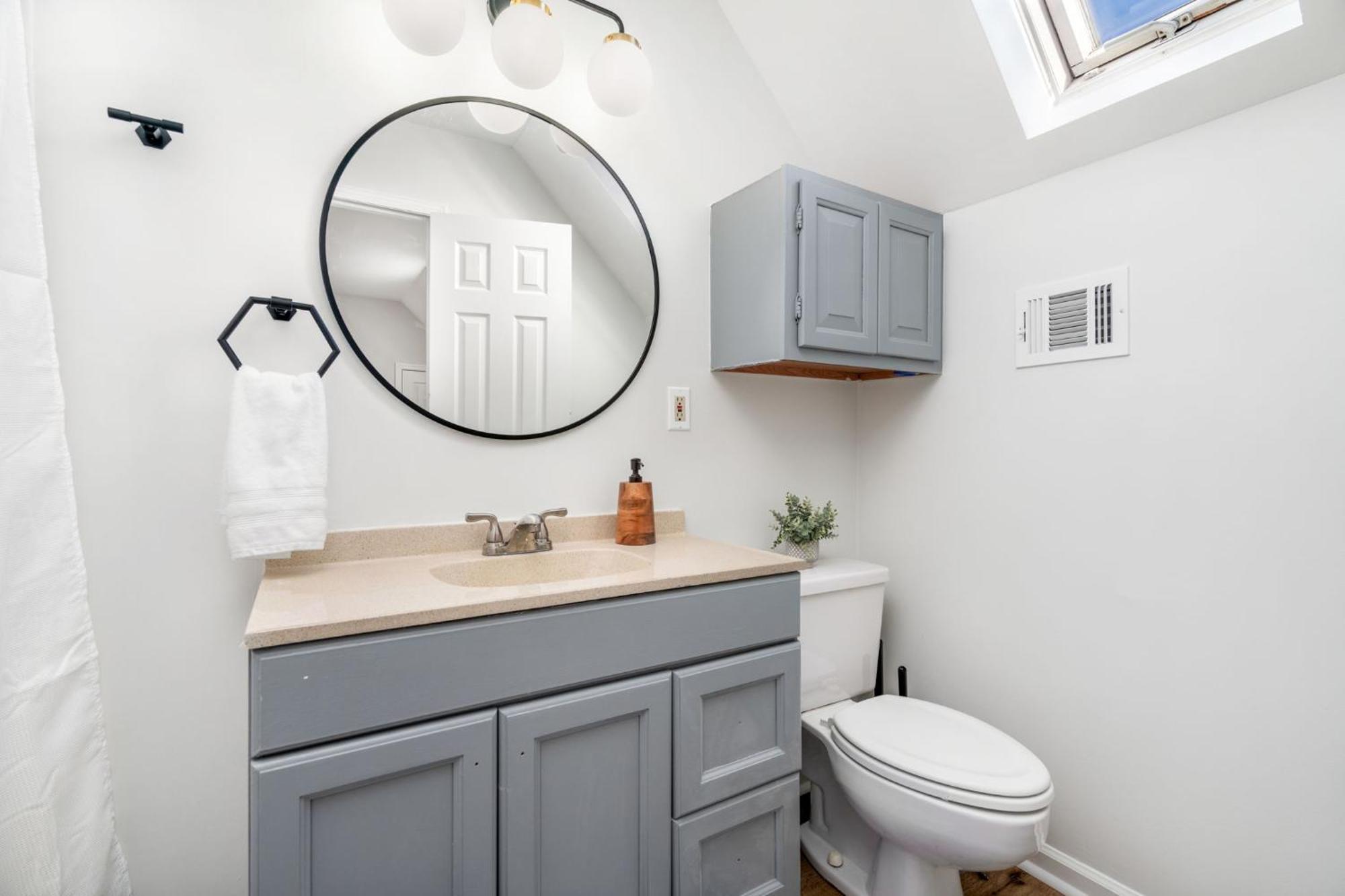 Ferienwohnung Remodeled And New - Walk To Downtown Auburn Exterior foto